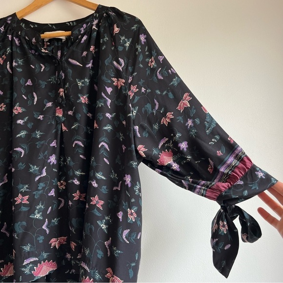 Natalie Martin Renata Blouse in Lotus Print Nero - Picture 7 of 16